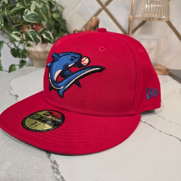 New Era Clearwater Threshers 59FIFTY Red Fitted Hat 7 1/4 With Shark Baseball - Picture 10 of 10
